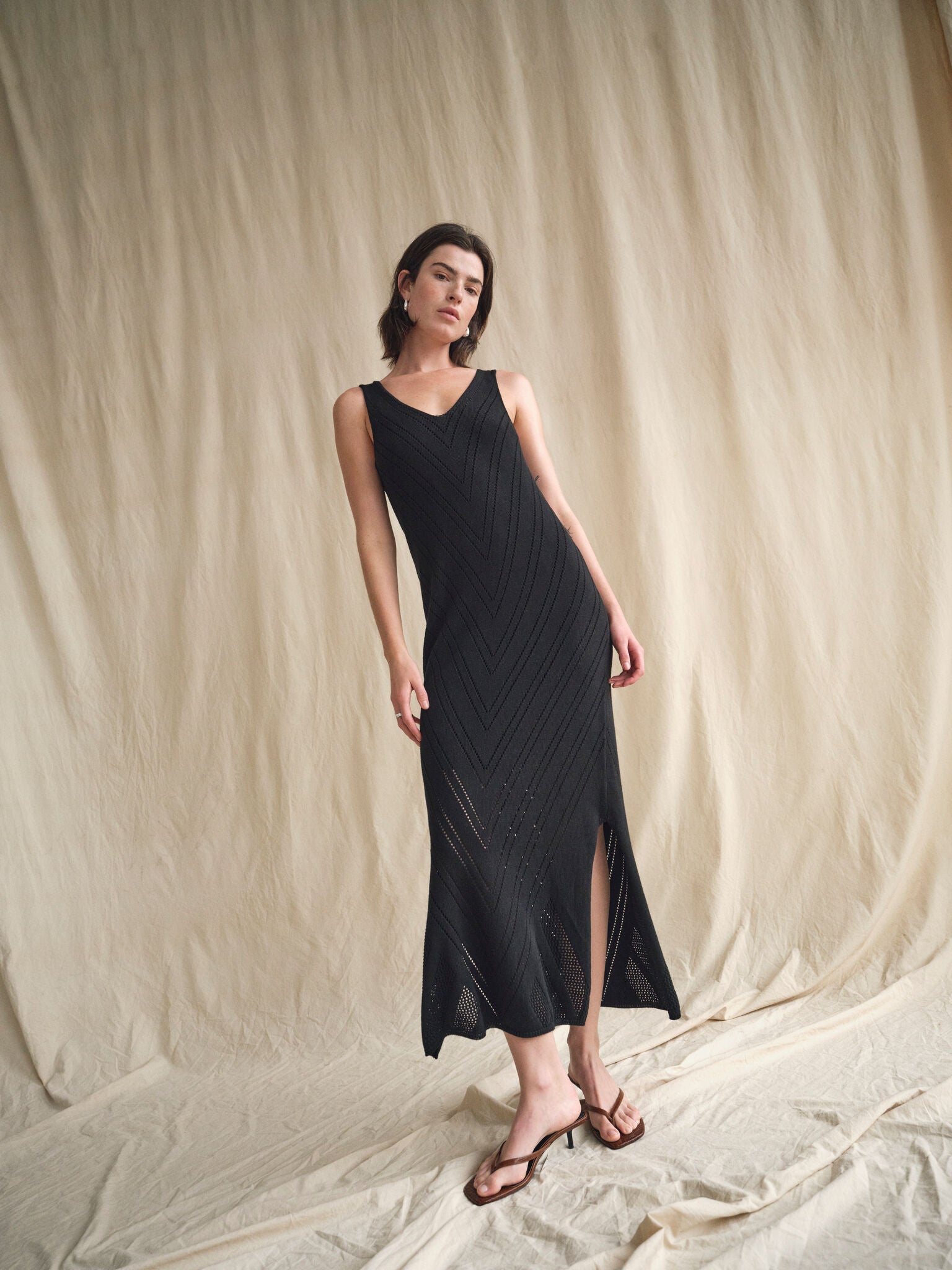 Modelshot / Black / Detail